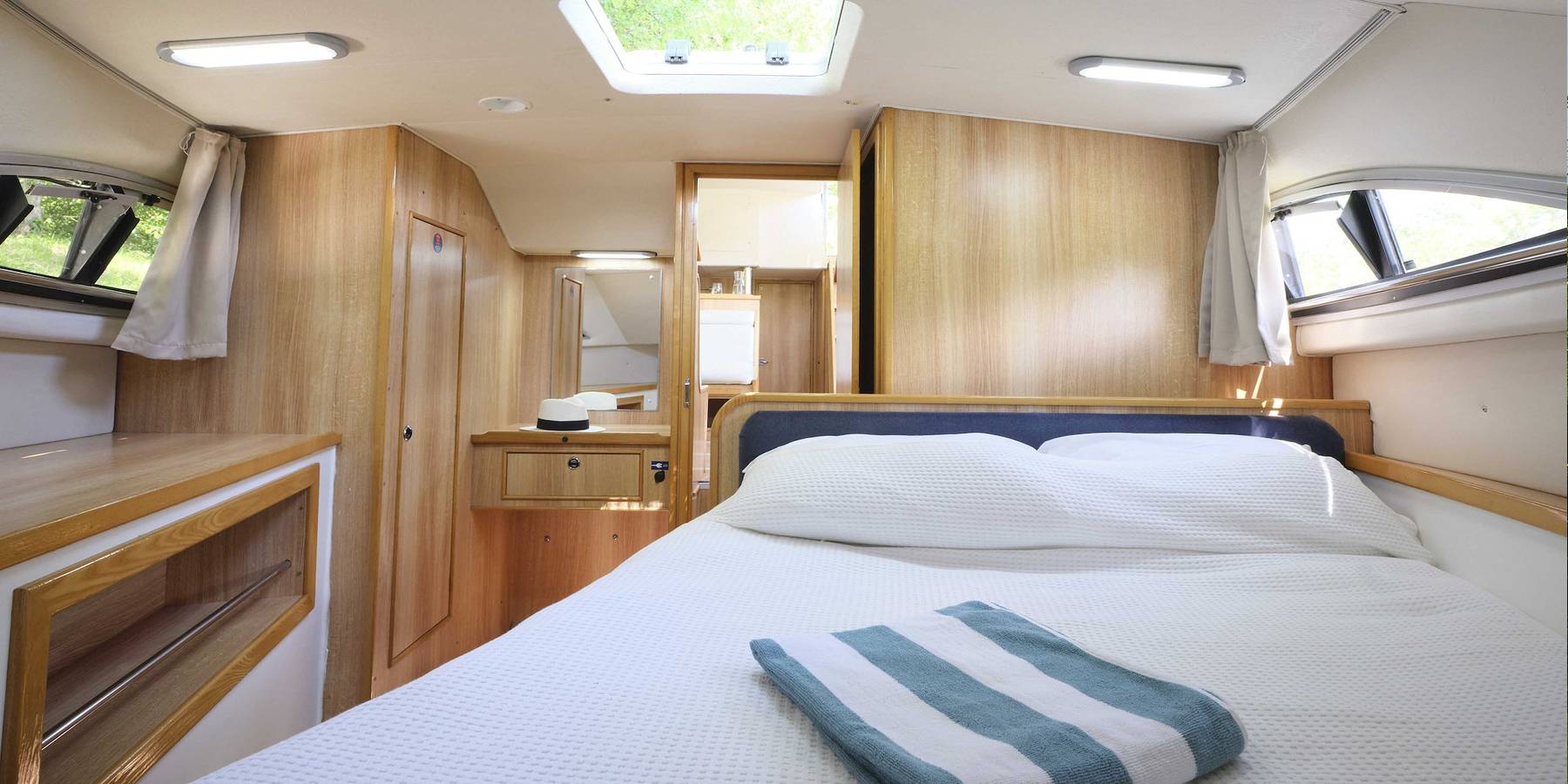 Clipper - Self-drive boat in Laggan in Loch Lochy, Highlands