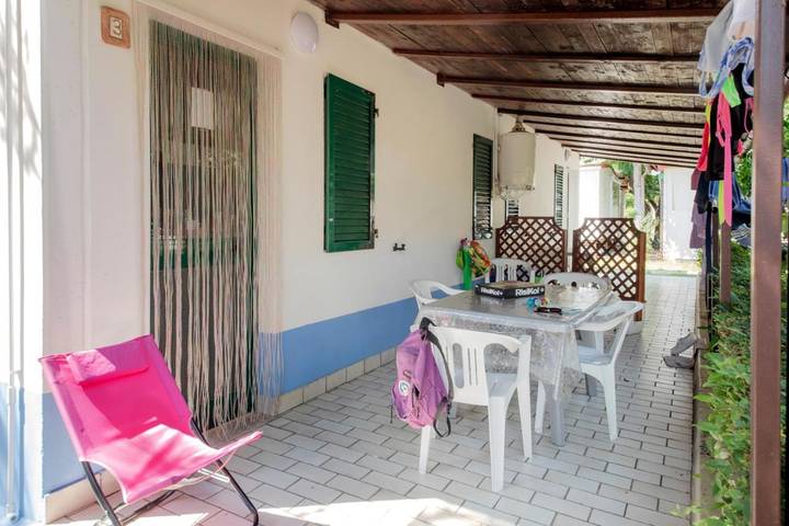 Location de vacances pour 2 personnes, avec Balcon ainsi que Terrasse et Piscine à Cupra Marittima - 2