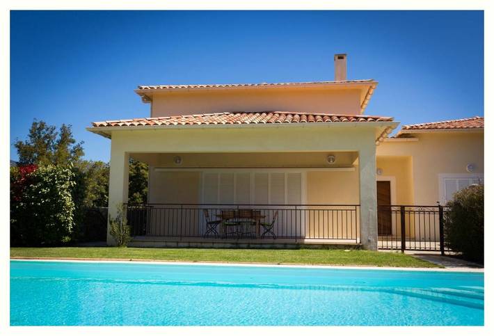 Location de vacances pour 6 personnes, avec piscine ainsi que jardin et jacuzzi à Cauro - 2