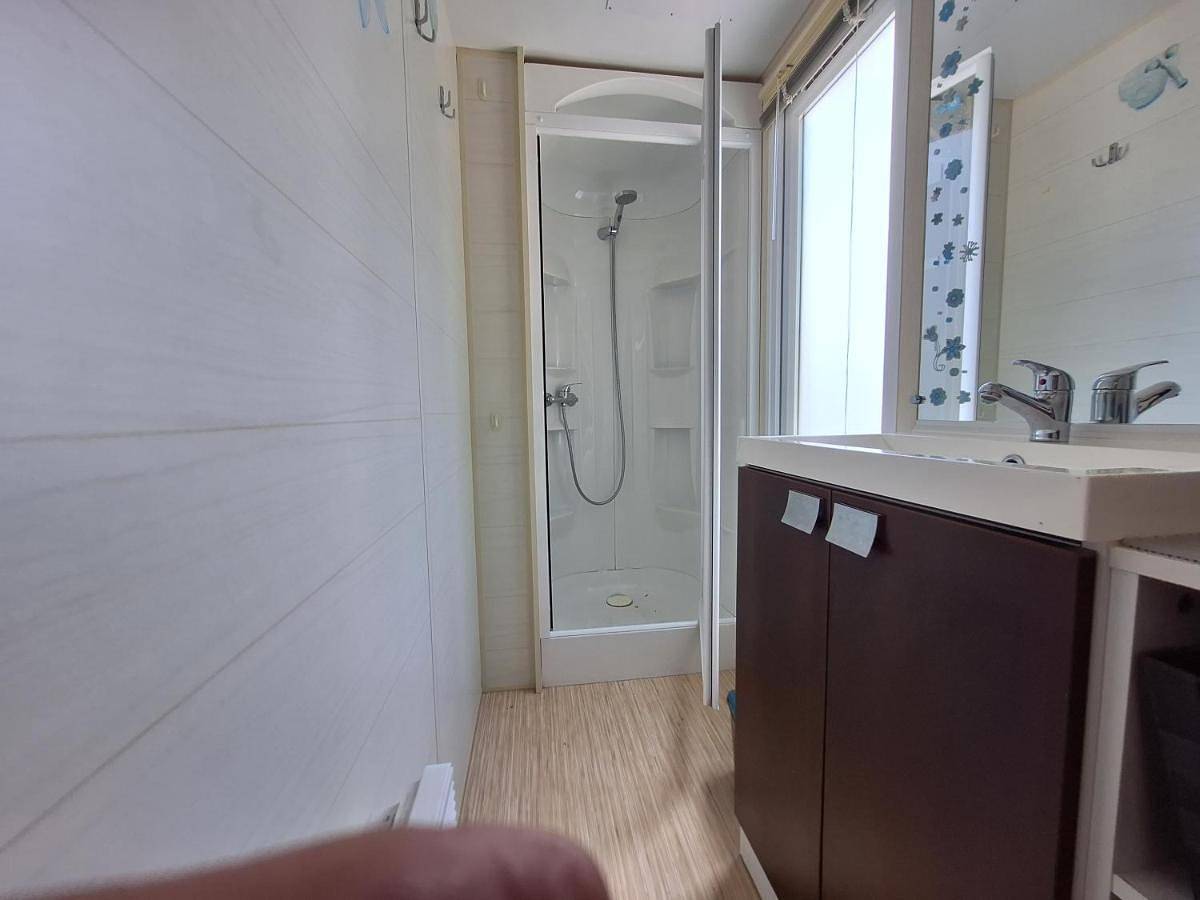 Mobile Home in Saint-Julien-de-la-Liègue, Région de Les Andelys