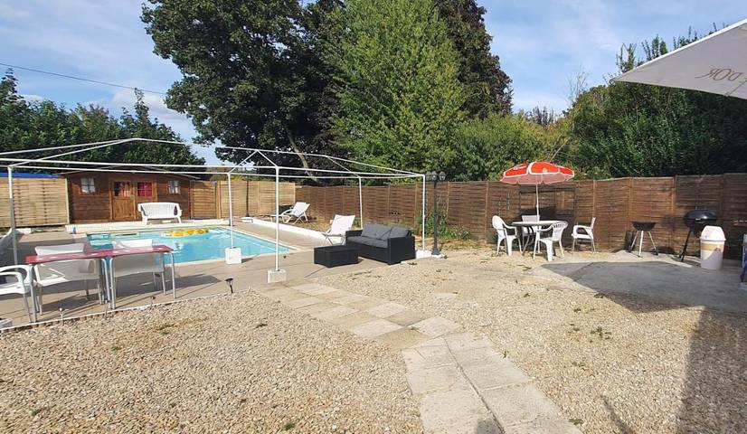 Gîte pour 3 personnes, avec jardin et piscine, animaux acceptés à La Ferté-Gaucher - 3