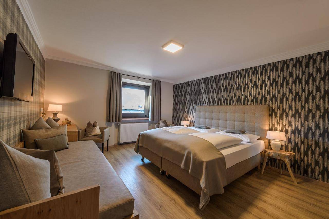 Gasthof Hotel Hauslwirt in Golling an der Salzach, Tennengau