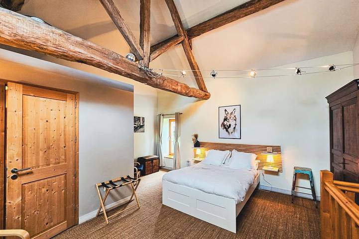 Location de vacances pour 3 personnes, avec Jacuzzi et Jardin à Étivey