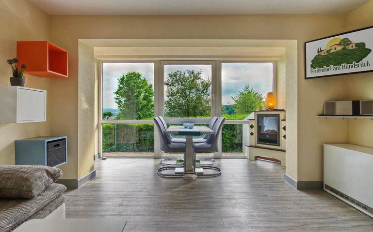 Ferienhaus für 4 Personen, mit Ausblick und Garten in Floh-Seligenthal