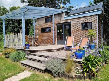 Gîte pour 3 personnes, avec jardin ainsi que terrasse et vue à Languidic