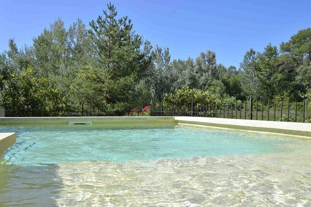 Gîte en pleine campagne avec piscine privé in Tulette, Région de nyons