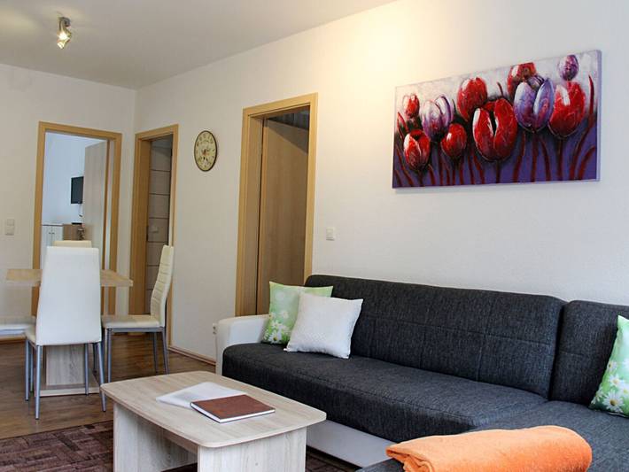 Ferienwohnung für 4 Personen, mit Terrasse und Garten in Golßen - 2