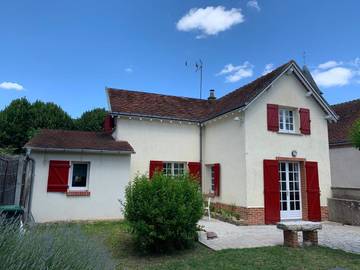 Gîte pour 4 personnes, avec jardin à Noyers-sur-Cher