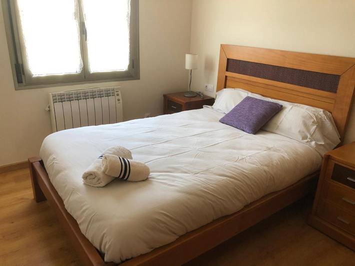 Location de vacances pour 8 personnes, avec vue et jardin à Arguedas - 3