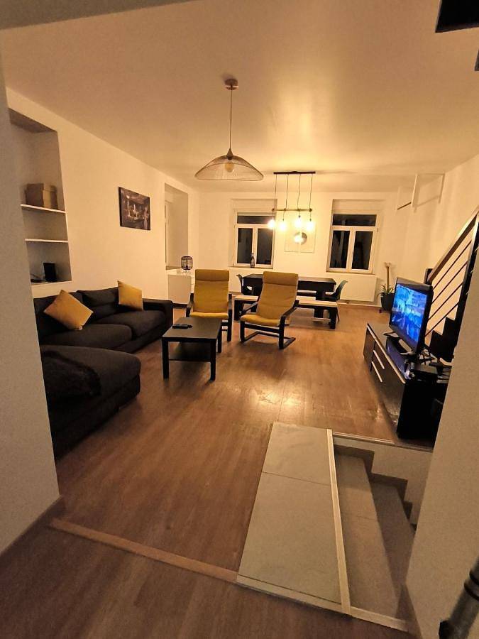 Gîte pour 8 personnes, avec terrasse et vue à La Broque