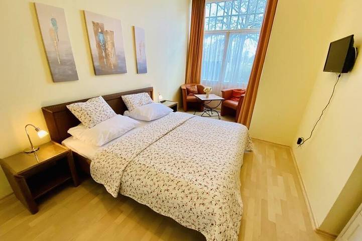 Ferienwohnung für 4 Personen, mit Terrasse in Hohe Düne (Warnemünde) - 2