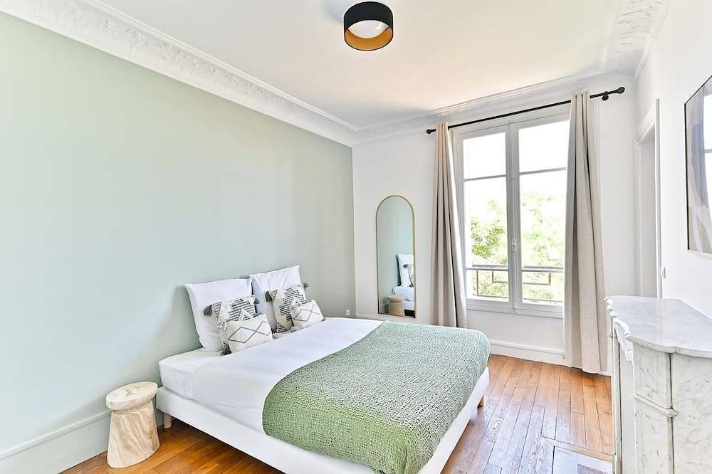 Apartamento entero, Amazing & spacious Apartment near Paris - Puteaux in Puteaux, Altos del Sena