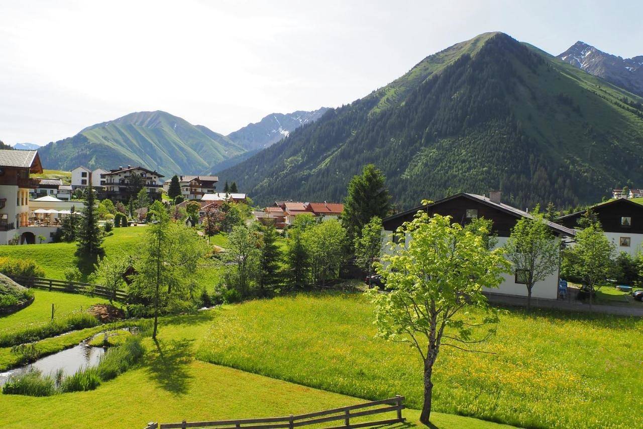 Geheel appartement, One-Bedroom Apartment with Balcony in Lechtal Alps, Berwang