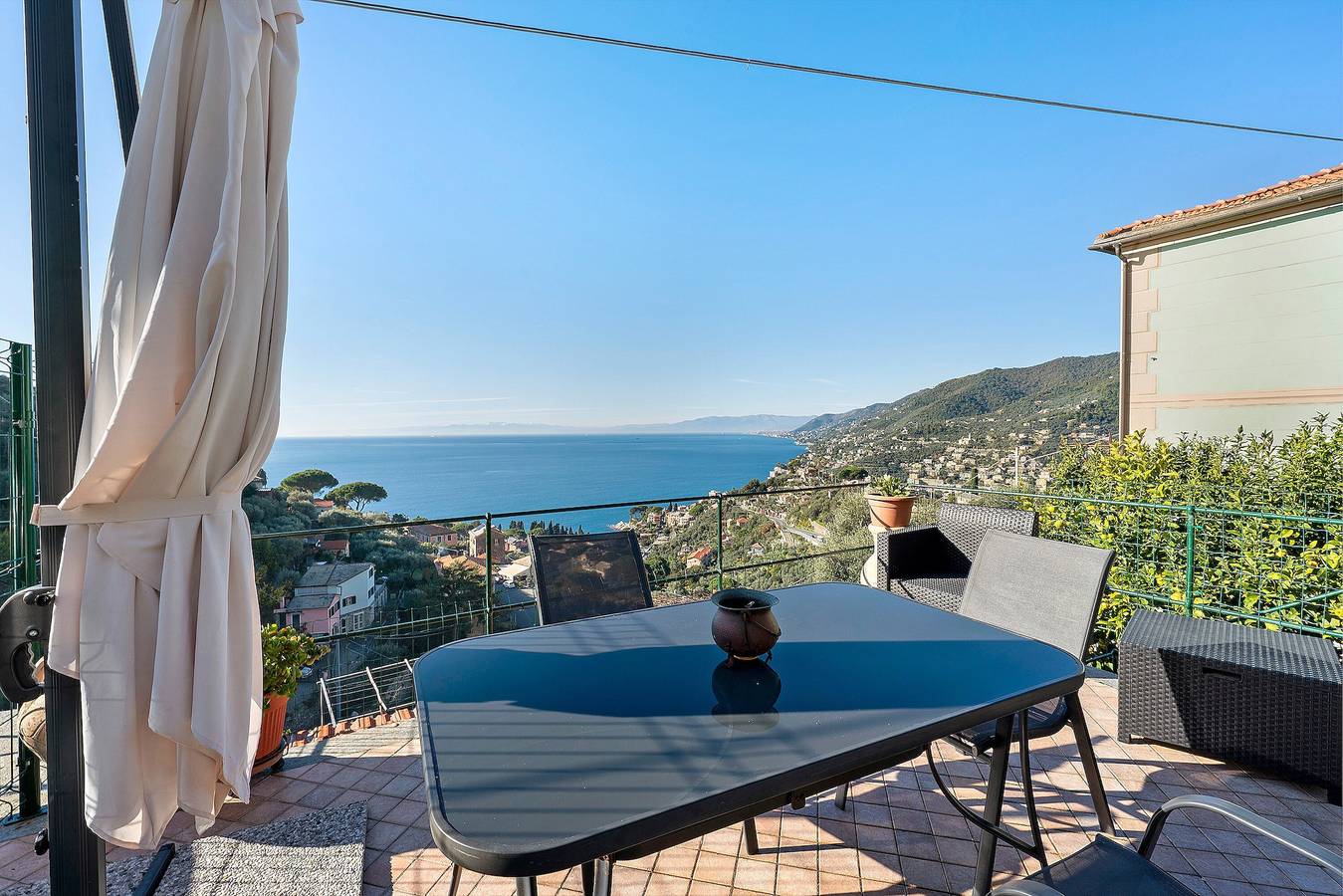 Ganze Wohnung, Apartment 'Casa Di Alida' mit Meerblick, Wlan und Klimaanlage in Camogli, Riviera di Levante