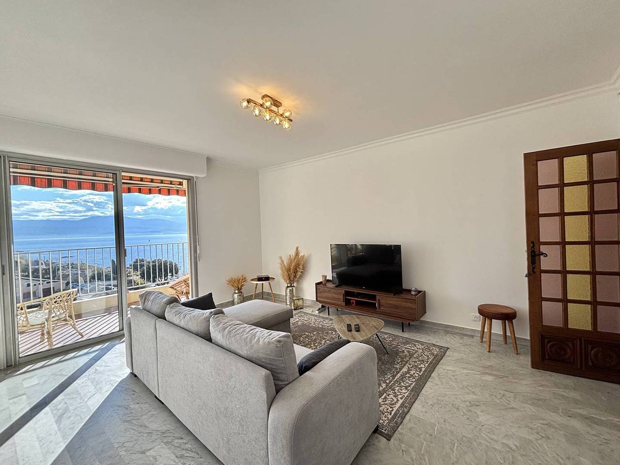 Appartement entier, Appartement 2 pièces avec terrasse proche plages et parking à Ajaccio in Ajaccio, Région d'Ajaccio