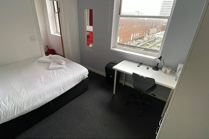 Apartment for 2 people in Coventry