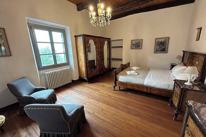 Ferienwohnung für 4 Personen, mit Pool und Garten in Savona - 2