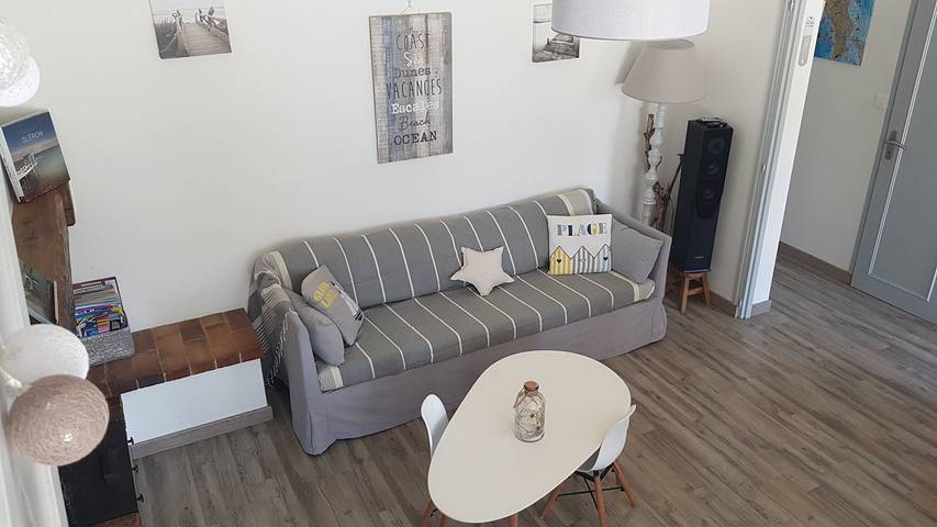 Gîte pour 12 personnes, avec terrasse et jardin à Le Grand-Village-Plage - 3