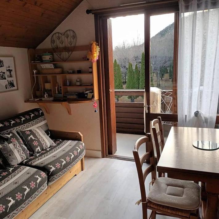 Appartement de vacances pour 4 personnes, avec vue ainsi que vue sur le lac et balcon