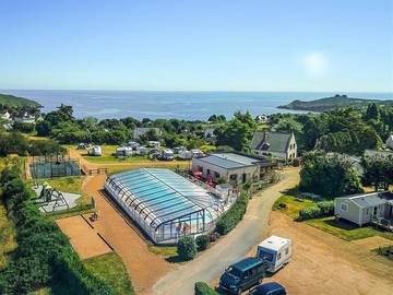 Mobil home pour 6 personnes, avec bassin pour enfant dans Bréhec