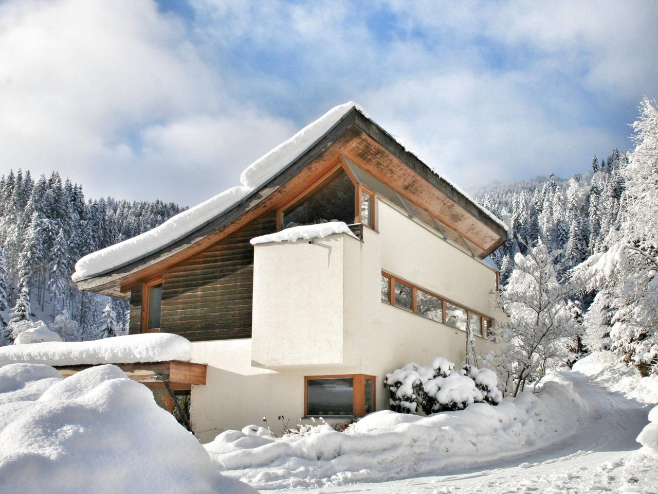 Traumhaftes Chalet, Sauna, Pool, 200m zum Skibus in Hopfgarten im Brixental, Kaisergebirge