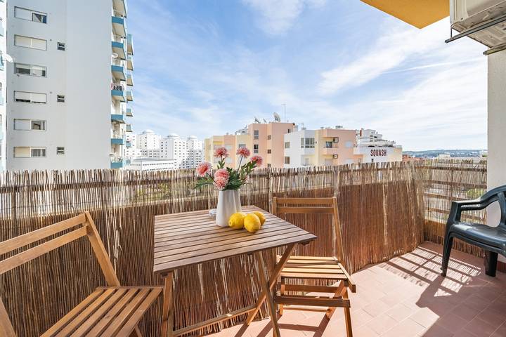 Casa de férias para 4 pessoas, com varanda em Portimão