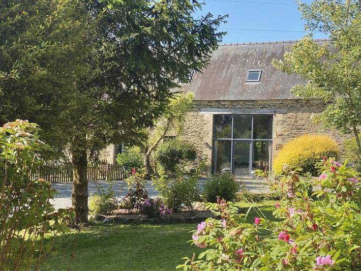 Maison de vacances pour 10 personnes, avec Jacuzzi et Terrasse ainsi que Jardin et Vue à Langoat