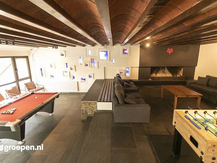 Location de vacances pour 55 personnes, avec terrasse et jacuzzi ainsi que sauna et balcon/terrasse dans Région de Namur - 3