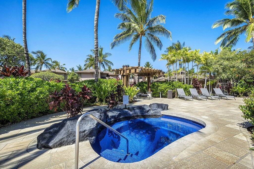Waikoloa Colony Villas1305-Large Luxury Villa with Fairway Views Near Pool! in Waikoloa Beach Resort, Puako