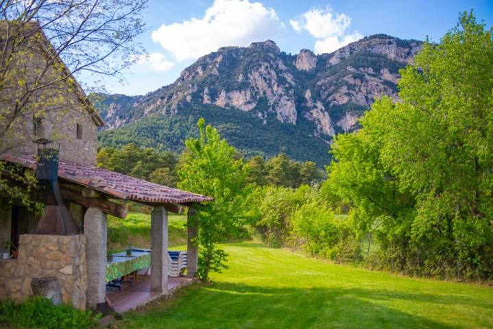 Casa rural para 8 personas, con jardín, Se admiten mascotas en Berguedà - 3