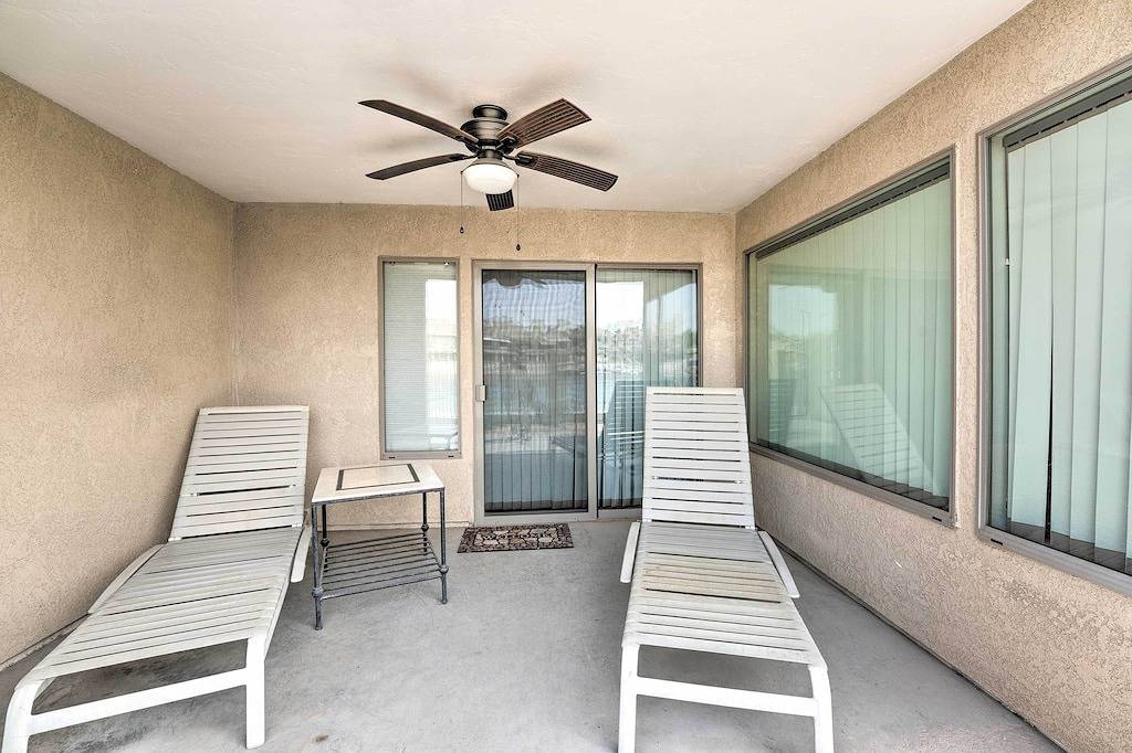 Ganze Wohnung, 1 Mi to London Bridge: Condo w/ Pool Access in Lake Havasu City, Mohave County
