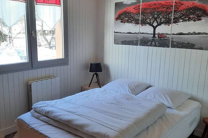 Gîte pour 6 personnes, avec jardin et balcon, animaux acceptés dans Lac de Narlay - 2