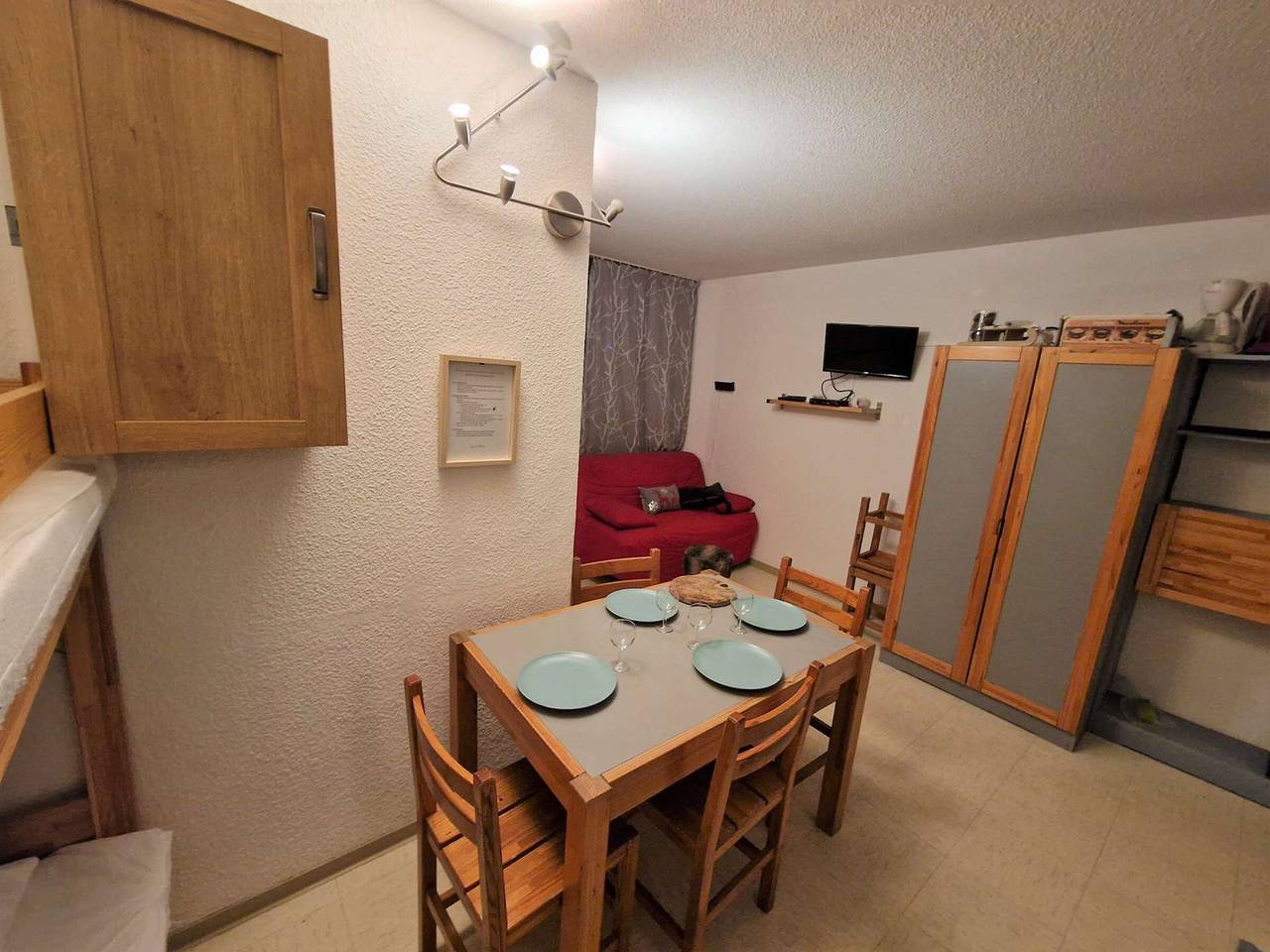 Ganze Wohnung, Apartment für 6 Personen mit Terrasse und Garten in Pistennähe in La Joue du Loup, Le Dévoluy