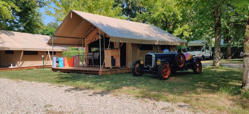 Location de vacances pour 5 personnes, avec terrasse ainsi que jardin et piscine à Condom - 3