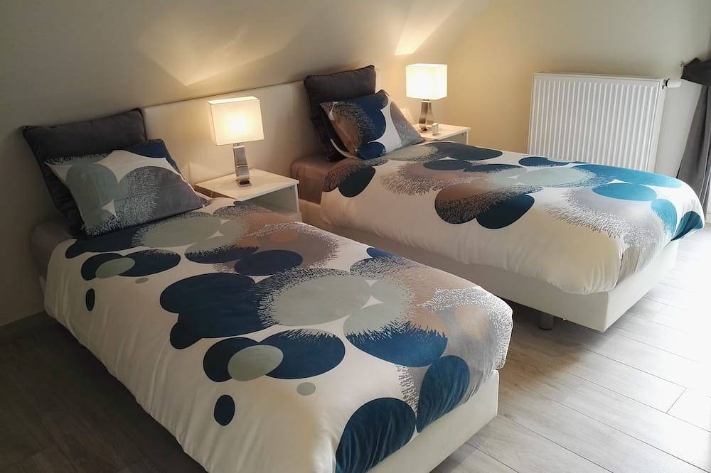 Gîte original 165 m² complètement neuf situé au beau milieu du pays des collines in Ellezelles, Hainaut