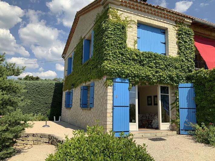Casa de vacaciones para 4 personas, con vistas además de jardín y terraza - 1