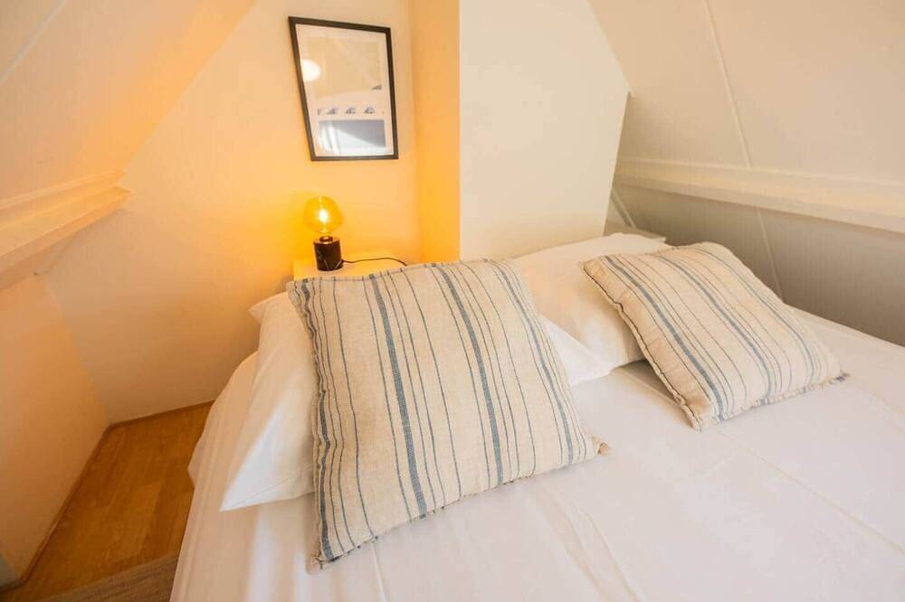 Entire apartment, Peaceful 2 Bedroom Apartment (Ts-307-B) in Eindhoven, North Brabant