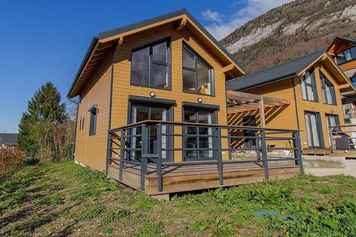 Location de vacances pour 5 personnes, avec Terrasse dans Saint-Thibaud-de-Couz
