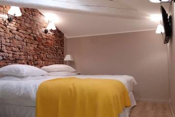 Appartement De Vacances pour 4 Personnes dans Uzès, Région de Nîmes, Photo 2