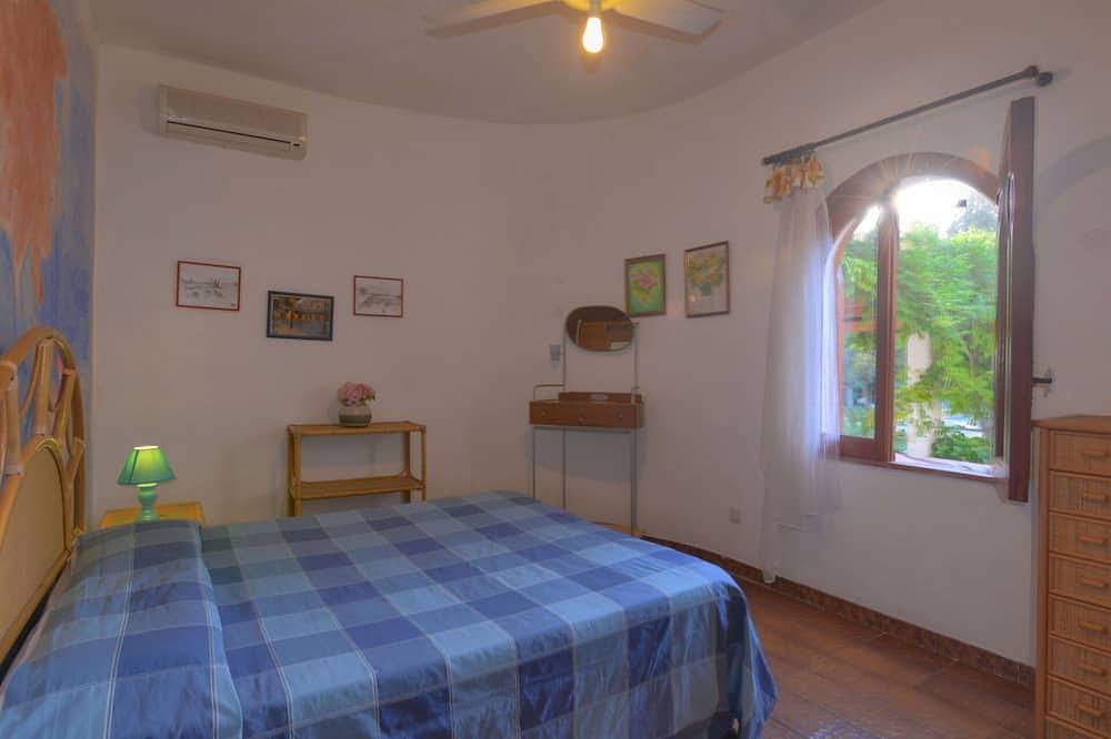 Wunderbares alleinstehendes Ferienhaus mit privatem Pool, Klimaanlage,  W-Lan und Terrasse in Punta Milocca, Syrakus