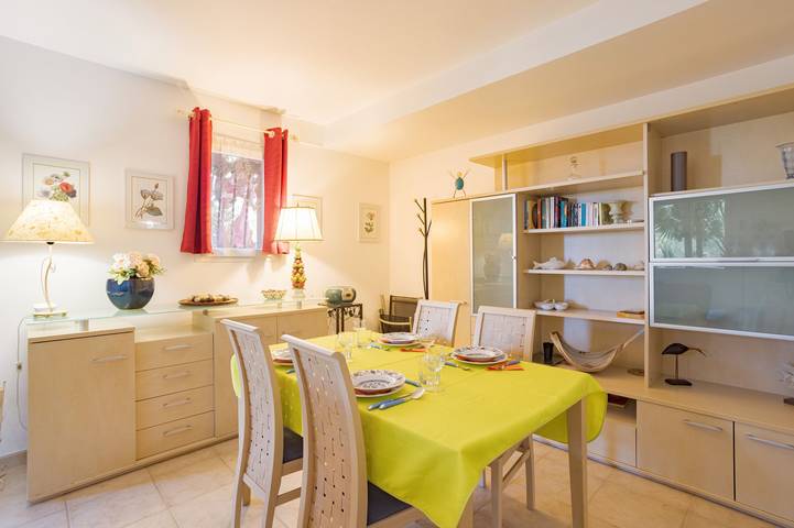 Apartamento entero, Apartamento con encanto en villa privada con vistas panorámicas en Collioure in La Côte Vermeille, Colliure