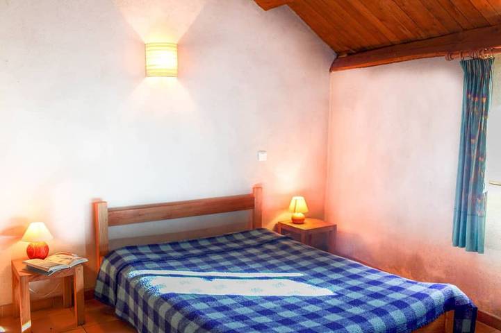 Location de vacances pour 5 personnes, avec jardin à Vebron - 3