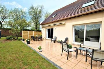 Gîte pour 6 personnes, avec terrasse et jardin à Luneray
