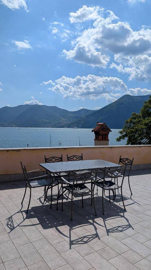 Ferienhaus für 5 Personen, mit Seeblick und Terrasse sowie Ausblick