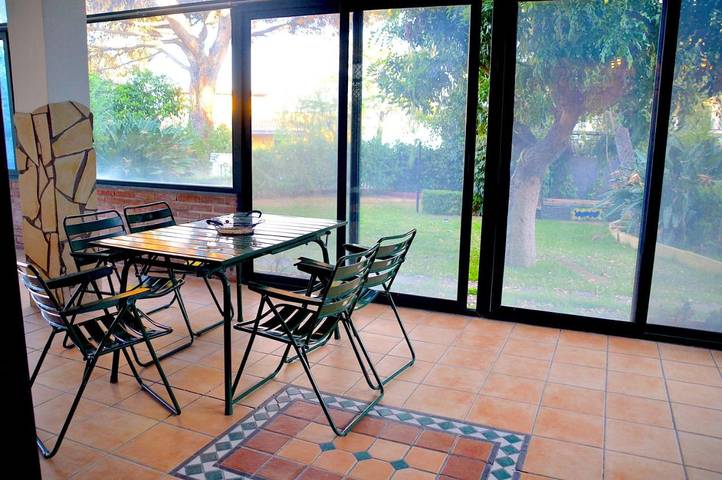 Casa vacanza per 8 persone, con Terrazza e Giardino nonché Panorama a Aci Catena
