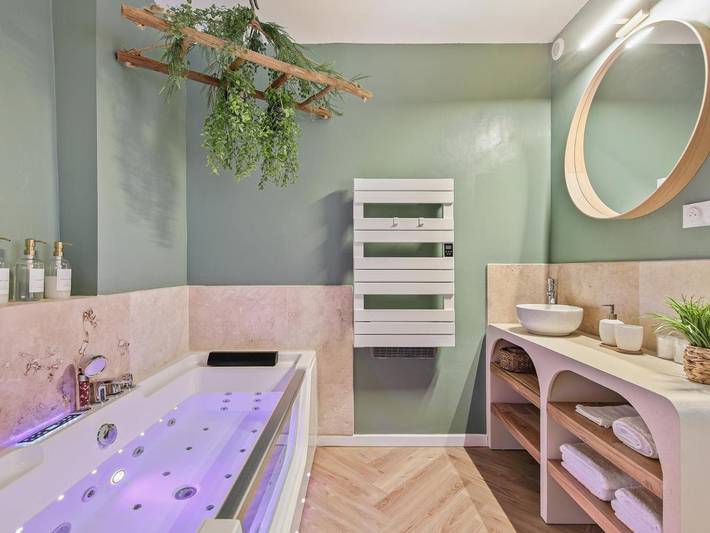 Location de vacances pour 2 personnes, avec jacuzzi et sauna, animaux acceptés à Bargemon - 4