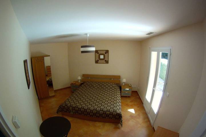 Villa lumineuse, climatisée, sur 9000m², piscine, tranquillité et repos assurés in Laroque-des-Albères, Côte méditerranéenne (France)