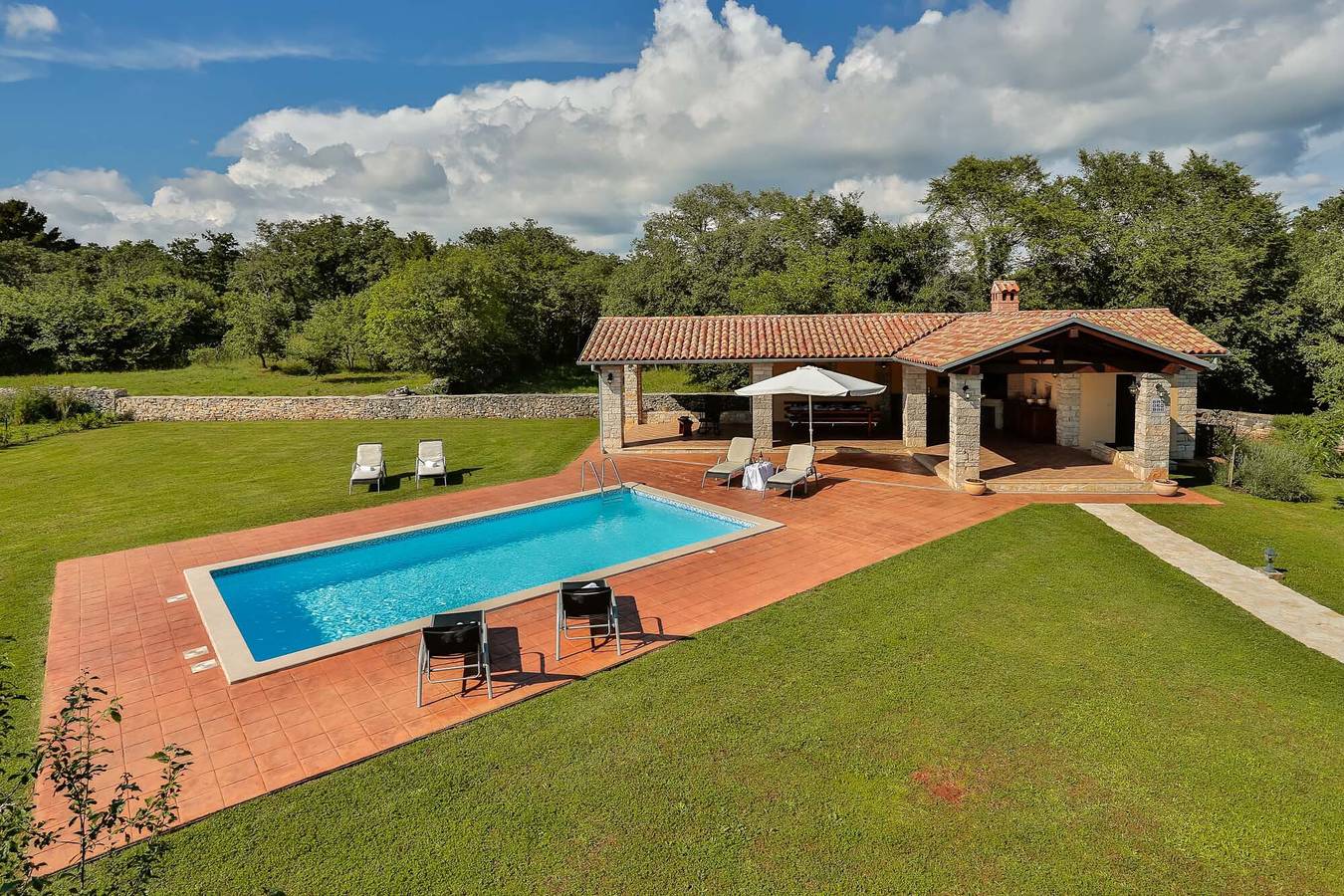 Casa vacanza a Sanvincenti a partire da 254€ a notte