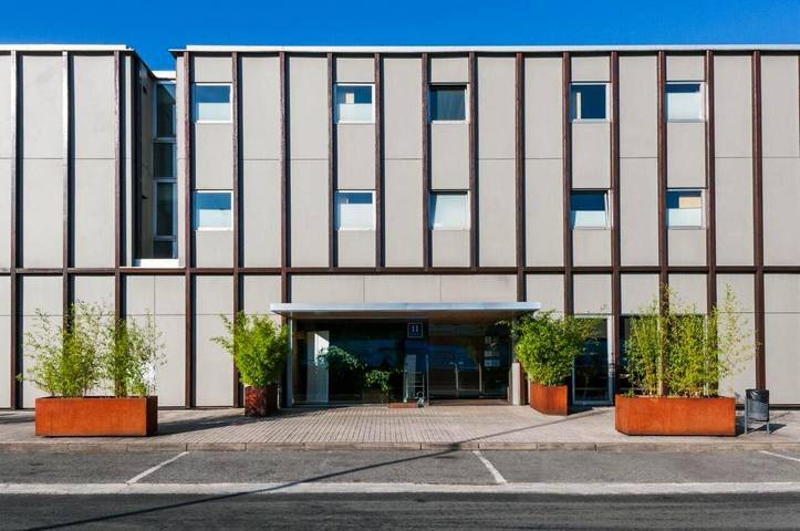 Hôtel, avec Terrasse et Jardin