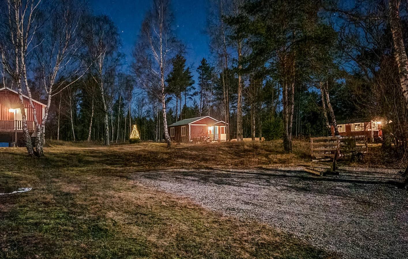 Hus för 3 Personer med trädgård in Svenska Östersjön